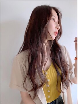 クレビアテン(CreBiA ten_) ロングレイヤーヘア無造作カール