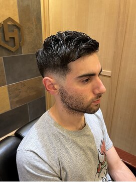 ヒロギンザプレミアムバーバースパ パレスホテル店(HIRO GINZA) ヒロ銀座/理容室/床屋/メンズカット/パーマ/メンズ特化