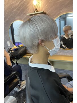 リア 大阪梅田(Ria) ~メンズ 純白ホワイト~ 【Ria 大阪 梅田】