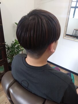 ユニ ヘアサロン イシグロ(yuni HAIRSALON ishiguro) 軽めマッシュ