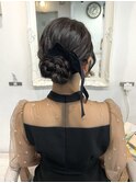 結婚式お呼ばれヘア王道シニヨン
