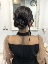 結婚式お呼ばれヘア王道シニヨン