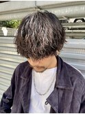 波巻きスパイラルパーマツイストスパイラルパーマ縦落ち刈り上げ