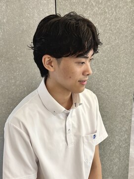 ニアウ 太田店(Niau) センターパートウルフニュアンスパーマツイストスパイラルパーマ