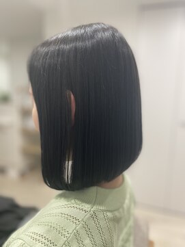 アルク(Arc) 前下がりボブ