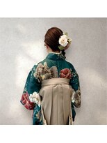 ウィールール 札幌店(WE RULE) ナチュラル編みおろし×ドライフラワー袴ヘア