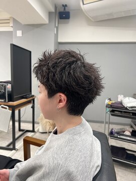 エモー(MoH) スパイキーフェザーパーマ