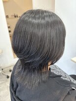 サローネウィズホワイト(salone with white) ウルフカット