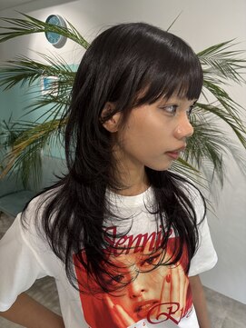 シーク(seak) 重たくみえない黒髪!ロングレイヤースタイル♪