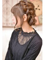 メイズ(MAZE)&nbsp;【メイズ東中野・鍛原志行】ミディアムボブのふわふわ編み込み