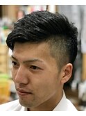 アシンメトリーなツーブロック