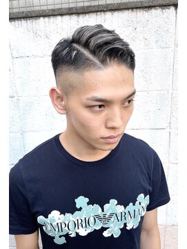 ミモザワークス(Mimosa Works) フェードカットとコントラストシルバー