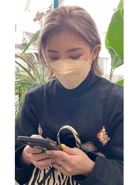 メトメ(METOME) ［お客様ヘア］ベージュ シルバー タイトボブ