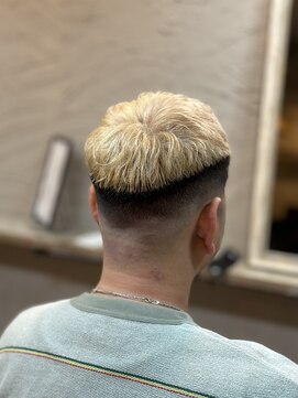 ミオ ベガ(Mio'' VEGA) ホワイトカラークロップ