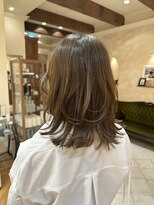 ビュートリアム265(BEAUTRIUM 265) ミディアム/フェイスレイヤー/レイヤーカット/20代/30代/40代