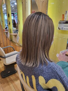 ヘアーモード ケーティー ピュール(Hair Mode KT Purl) ハイトーンロブ