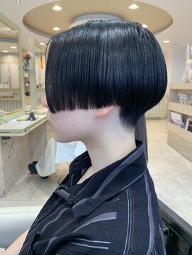 アッシュ 仙川店(Ash) 黄金比 刈り上げ女子 耳掛け ショート アシンメトリー 仙川