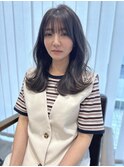 セミロングレイヤー×シースルーバング