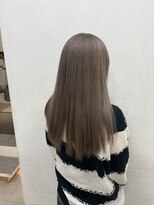 トータルビューティ ジェム バイ ヘアタイム(TOTAL BEAUTY gem by HAIR TIME)&nbsp;グレージュ　ミルクティーグレージュ　シルバー