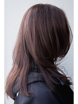 マグネットヘアートラスト(MAGNET HAIR trust) シアーブラウンとレイヤースタイル