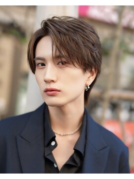 オーシャントーキョー 心斎橋(OCEAN TOKYO WEST) ワックスなしナチュラルシースルーセンターパートフェザーパーマ