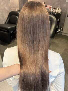 エルバイラビス 大宮(elu by lovis) 《ゆい》ミルクティーベージュ/マロンベージュ