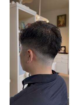 ラ シェンテ 宝塚(La Sente) 【メンズヘア】大人クールな刈り上げヘア