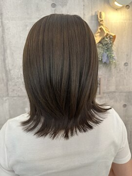 トルチュディジャンナ(Tortue de Janna) ツヤ感アッシュブラウン