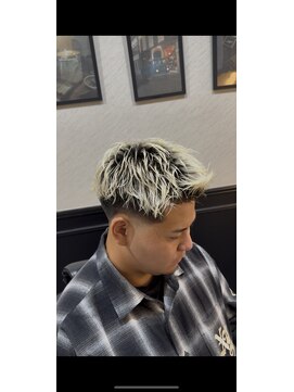 プラウド(PROUD) フェード/ホワイトカラー/短髪/原田航海