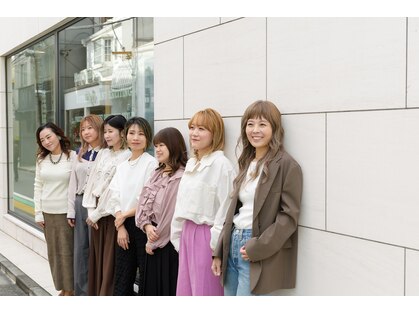 プルースラウンジ(Plus Lounge)の写真