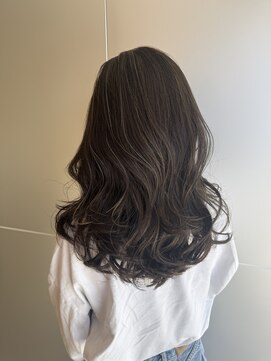 リノア 鵠沼海岸(LINOA) 大人ガーリー　ダークアッシュ　ミディアムレイヤーカット