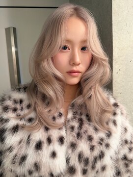 ネスト(NEST) ハイトーンホワイトベージュ×レイヤーカット