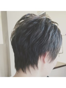 ヘア ラセター(Hair Lasseter) 丸みのあるショートカット