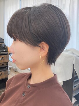 ネオリーブ クーロ(Neolive curro) 小顔ショートマッシュ×白髪ぼかし髪質改善カラー[大人ボブ]