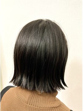 エミュスト(Emuest) パッツン外ハネボブ