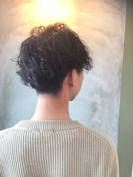 キキ(kiki) ツーブロックパーマ＊