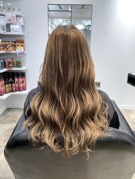 エムスラッシュ ストリートマーケット スマートサロン センター北(M.SLASH) M.SLASH/ハイライトカラー/wカラー/ミルクティベージュ