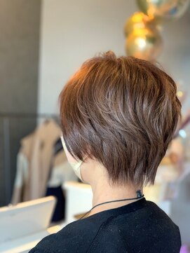 クレイン(CRANE) 大人の小顔ショートボブ☆