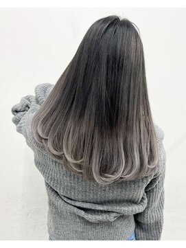 イース バイ アンブルリュクス 北千住(Ease by amble luxe) シルバーグラデーションカラー