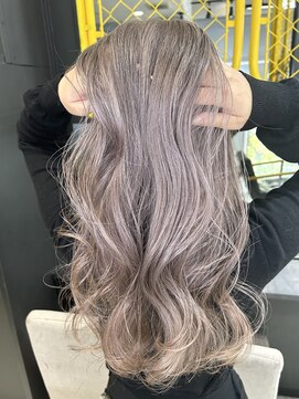 ロイオブジゼル(roi of GiseL) バレーヤージュカラーケアブリーチカラーハイトーンカラー