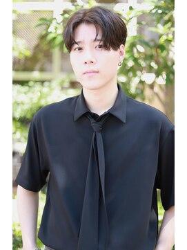 メンズフィール 東梅田店(MENS FEEL) センターパート黒髪毛流れニュアンスシークレットパーマ