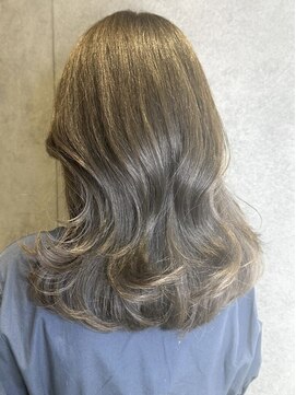 ケーツーナゴヤ(K two NAGOYA) [K-two名古屋/栄町/矢場町]韓国風小顔レイヤーカット