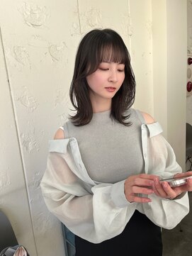 ネルバイグリーン(Nelle by green) ナチュラルで大人可愛いくびれミディ