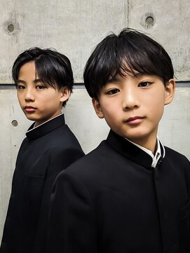 オーシャントーキョー ホワイト 原宿(OCEAN TOKYO WHITE) メンズマッシュ　センターパート　ツーブロック