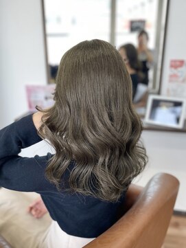 トータルビューティーオアシス(total baeuty OASIS) カーキブラウン