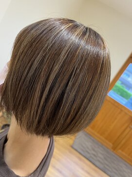 ヘアー スール(HAIR SOEUR) アッシュベージュハイライトボブ