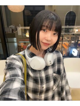 スニュウ(snuw) 切りっぱなしボブ小顔カットグレージュミルクティ