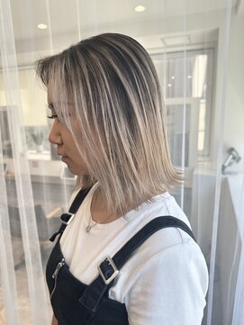 カラ ヘアーサロン(Kala Hair Salon) ハイライトバレイヤージュダブルカラーケアブリーチ20代30代40代