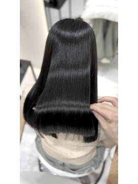 ジーナ 博多筑紫口(Zina) 【輝士】暗めグレージュカラー×髪質改善トリートメント