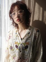 ユノ(juno)&nbsp;ナチュラルウルフパーマ／ミディアムレイヤー